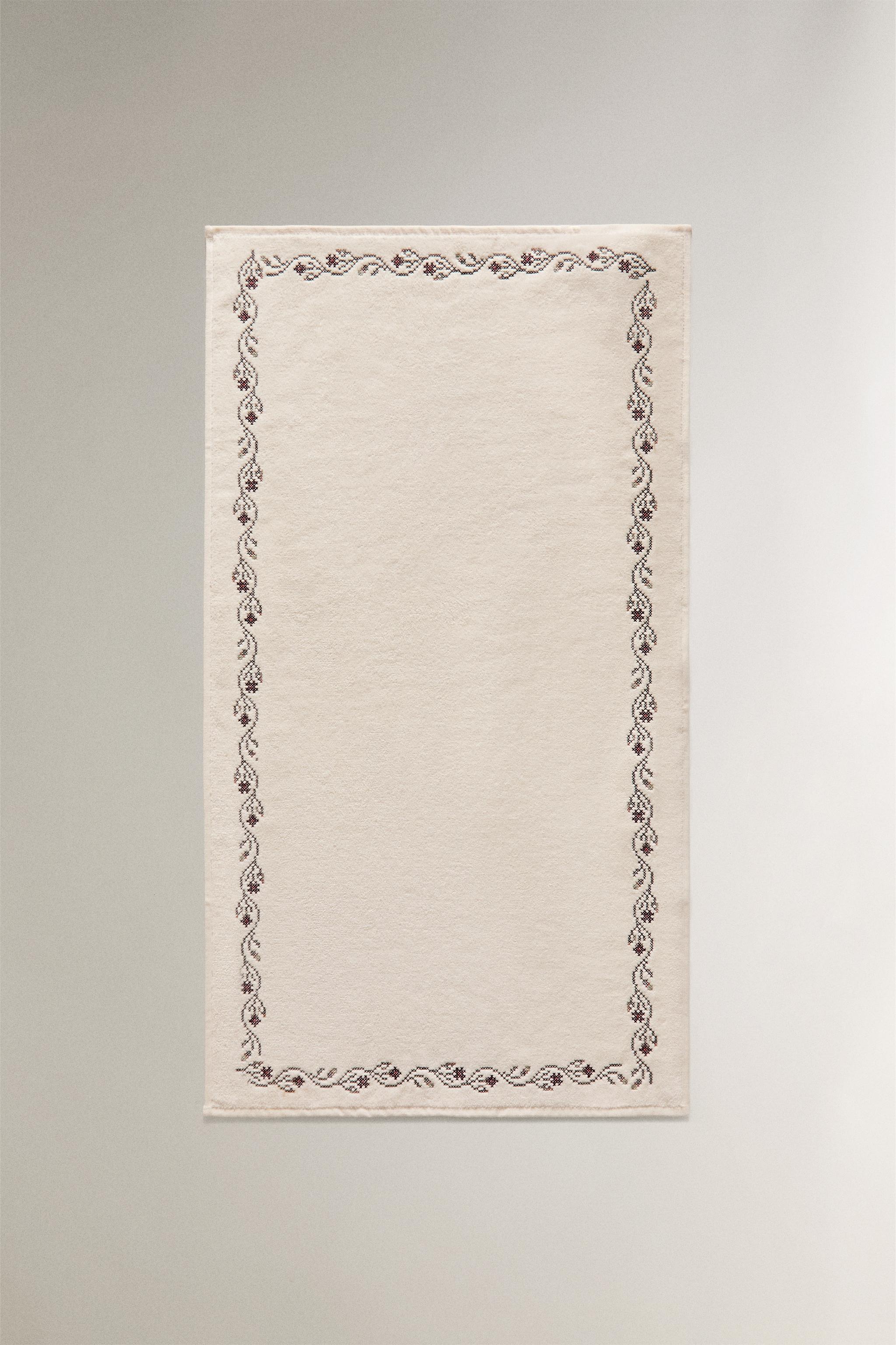 EMBROIDERED CROSS STITCH BATH TOWEL